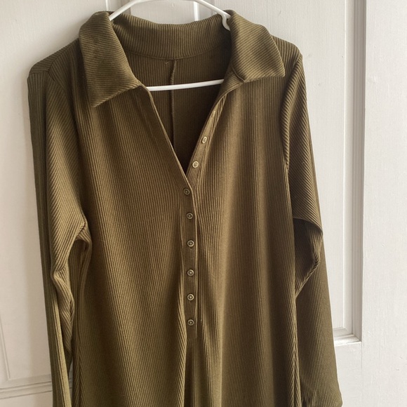 Ribbed Fit and Flare Henley Olive Green Midi Dress NEW XL - Picture 4 of 5